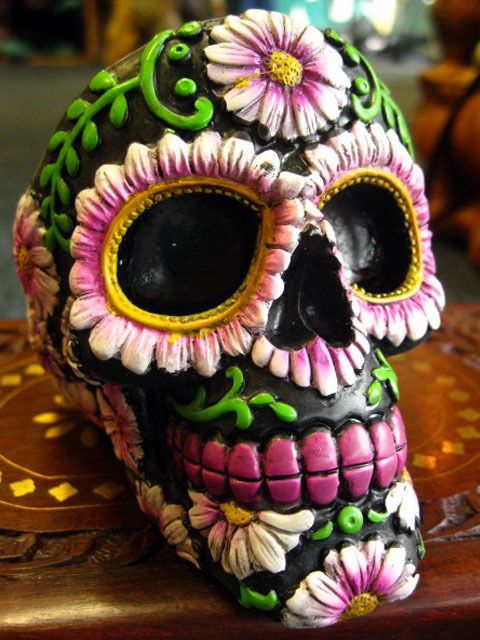 Mexican Skull ashtray Flowers